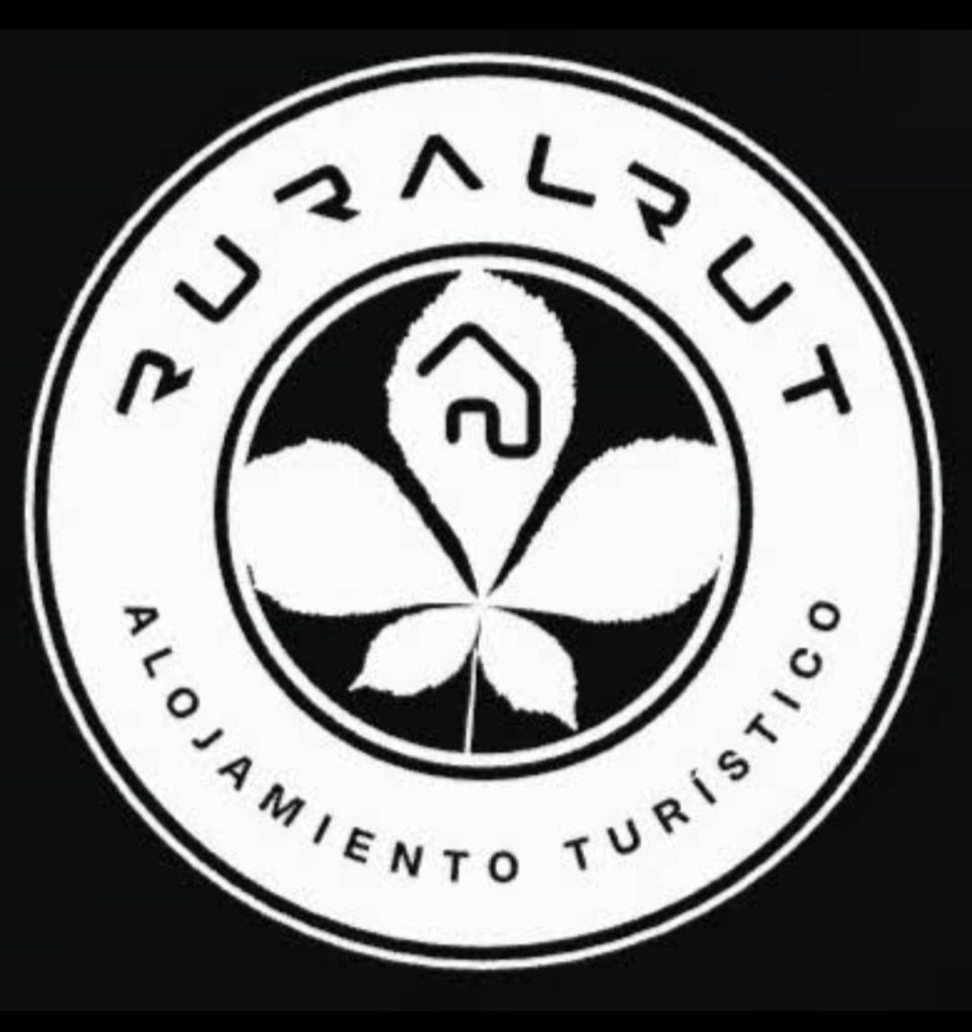 Ruralrut-El Tiemblo Wifi, Cabina De Hidromasaje, Aire Acondicionado Y A Pocos Metros De Zonas De Bano Naturales Ngoại thất bức ảnh